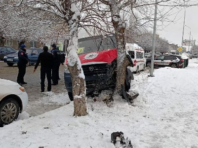 Գյումրիում երթուղային «Գազելի» վթարման հանգամանքները պարզվում են. բուժկենտրոն տեղափոխված անձինք դուրս են գրվել. ՔԿ