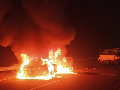 В Ереване в Ущелье Кореи произошло ДТП с возгоранием: есть пострадавший