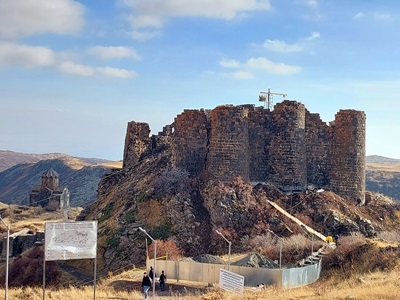 Ընթացքի մեջ են Փարպիի Ծիրանավոր եկեղեցու և Ամբերդ ամրոցի նորոգման և վերականգնման աշխատանքները