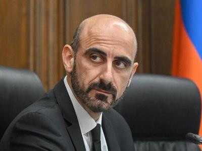 ЦИК предоставила мандат Нарека Зейналяна следующему кандидату в списке ГД — Александру Аветисяну