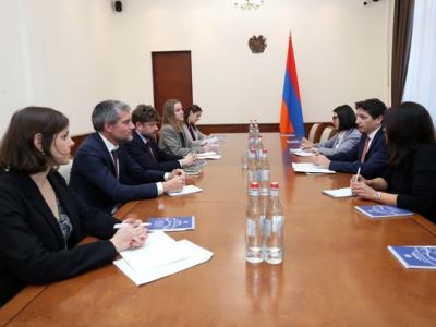 Министр финансов и посол Франции обсудили программы по водным ресурсам и развитию сельского хозяйства