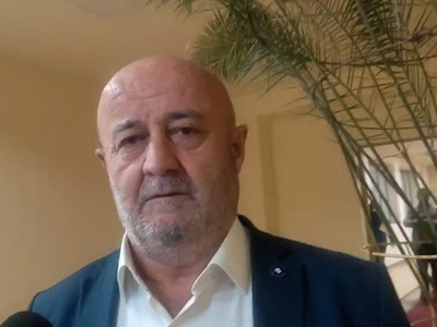 Վարչապետը հրապարակավ խնդրել է՝ մանդատս վայր դնեմ, դուք դա համարում եք սովորական հարց, մտահոգ էլ չլինենք, հա՞. Աղազարյան