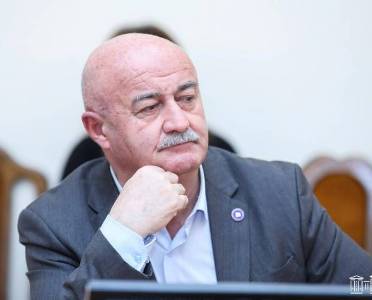 «Հրապարակ». ՔՊ-ում շունչները պահած սպասել են «կինոյի»