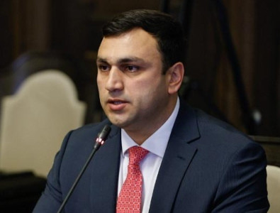 «Ժողովուրդ». Մենեջերից փոխհամայնքապետ, ապա մարզպետ․ ինչ է հայտարարագրել Արմավիրի նորնշանակ մարզպետ Արգիշտի Մեխակյանը