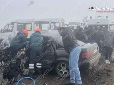 В Ширакской области столкнулись «Ауди», грузовая «ГАЗель» и автобус: Есть погибший