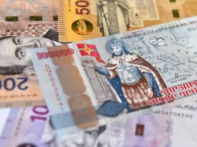 Դրամի դրաման և ռուբլու ռումբը.Աղասի Թավադյան