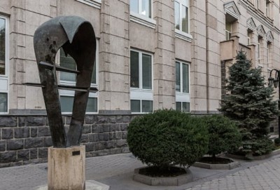 «Փաստ». Բանկերը հիմա գերշահույթներ են ստանում արտաքին գործոնների հաշվին. ի՞նչ վտանգներ են նրանց սպառնում ապագայում