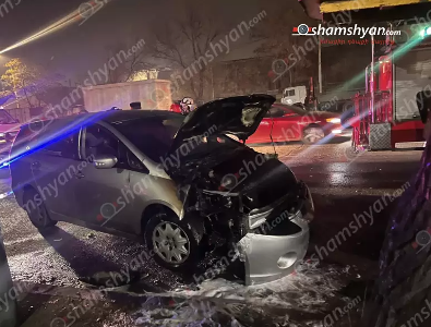 Երևանում հրդեհ է բռնկվել «Mitsubishi Grandis»-ում. կրակի դեմ պայքարել են քաղաքացիները