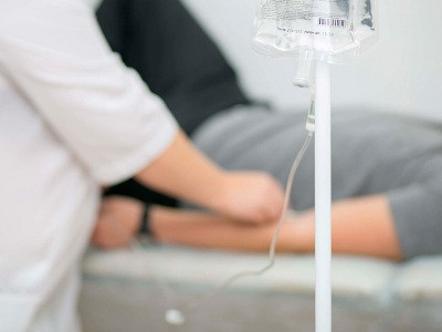 ArmLur.am: В одной из гостиниц Ноемберяна обнаружен мужчина с перерезанным горлом