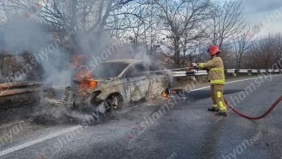 На поворотах Воскепара сгорел автомобиль «Ford Fusion» бывшего футболиста сборной Армении
