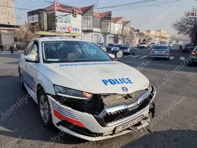 Արցախի պողոտայում բախվել են Պարեկային ծառայության «Skoda»-ն ու «Opel»-ը