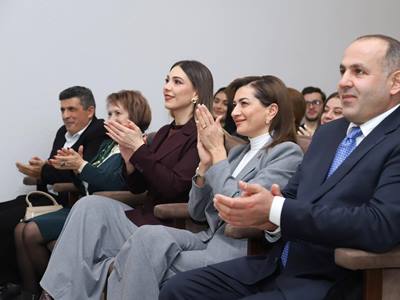 Србуи Галян и Анна Акопян посетили УИУ «Абовян»