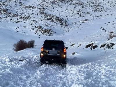 Спасатели вызволили 4 застрявших автомобиля и 11 граждан