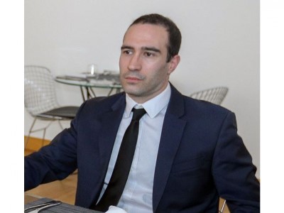 Բաքվում սկսվել է լրտեսության մեջ մեղադրվող Ֆրանսիայի քաղաքացու դատավարությունը