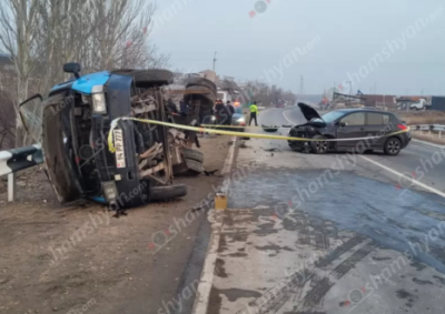 Խարբերդի ամառանոցների մոտ բախվել են «Nissan Tiida»-ն ու բեռնատար «ГАЗель»-ը․ վերջինս կողաշրջվել է. կան վիրավորներ