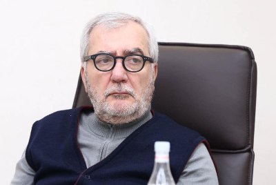 «Ժողովուրդ». Անհետ կորածների հարազատների եւ Անդրանիկ Քոչարյանի հանդիպումը թեժ է անցել