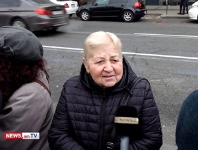 «Ո՛չ Փաշինյանը, ո՛չ նրա անձնակազմը ժողովրդի մասին չեն մտածում». տրանսպորտի թանկացման դեմ իրականացվող ակցիայի մասնակից