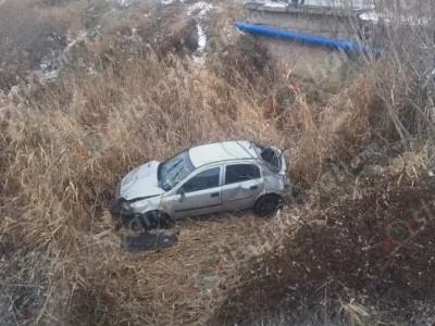 ДТП в Араратской области: машина оказалась в овраге