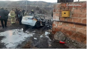 В селе Парпи сгорел дотла электромобиль «Tesla»