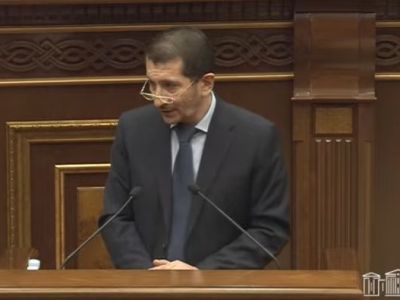 «Հարբեցողության հետ սեր ունե՞ք, թե՞ չէ». Սիրունյանն առաջարկեց Գեղամ Նազարյանին գնալ, երկուսով արյան անալիզ տալ