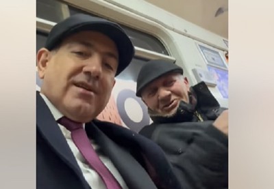 Премьер-министр Армении поехал на работу на метро