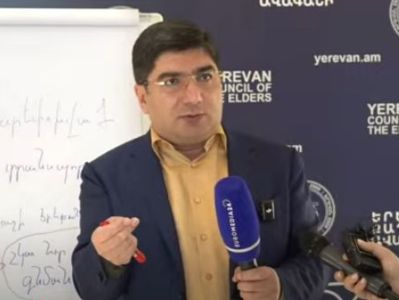 Оппозиционный член Совета старейшин Еревана: Борьба идет вокруг того, кто станет владельцем награбленного