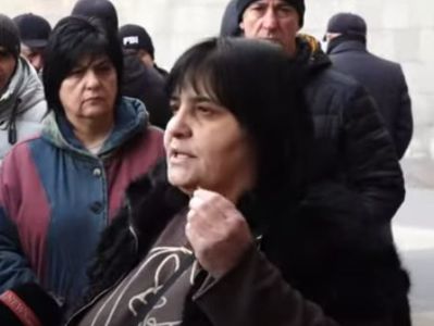 Участница акции протеста: Скоро народ встанет против властей Армении
