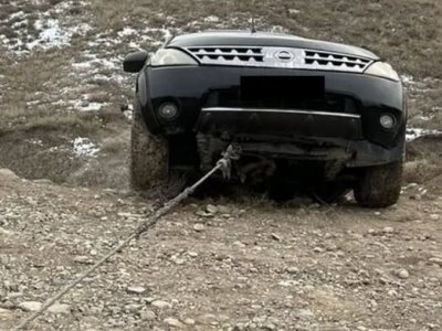Փրկարարները դուրս են բերել ավտոմեքենան ձորից
