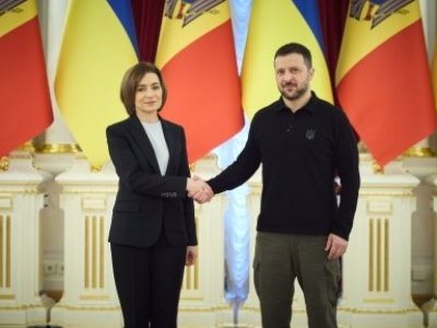 Մոլդովայի նախագահն այցելել է Ուկրաինա, բանակցություններ վարել Զելենսկու հետ