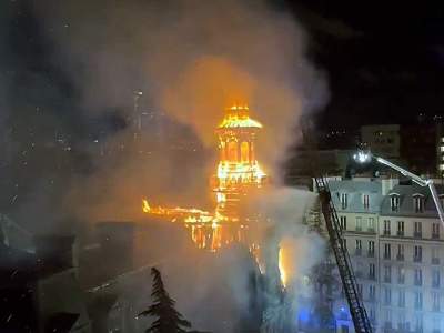 Փարիզի արեւելքում, 12-րդ օկրուգի թաղապետարանում հրդեհ է բռնկվել