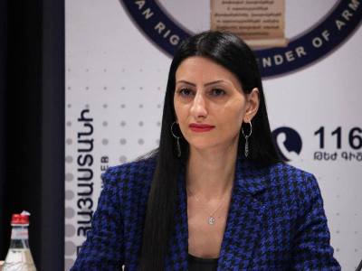 Омбудсмен Армении поздравила с Днем армии