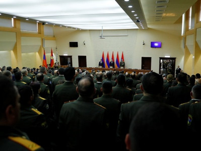 Пашинян: Недостатки армии идут от общества