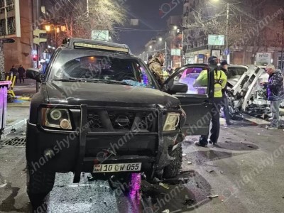 Shamshyan.com: В центре Еревана произошло крупное ДТП