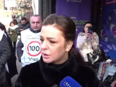 Протестующая: Транспорт в Ереване должен быть бесплатным