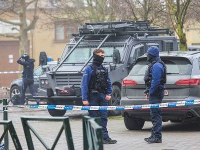 Belgium police hunt for 2 armed gunmen after Brussels shooting