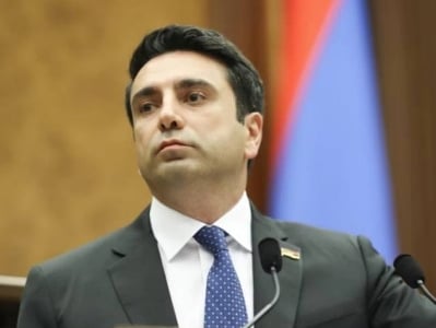 ԼՂ-ից զանգում, ասում էին` բացեք սահմանը,  մենք դուրս ենք գալիս. Դատարկ երկիրը ոչ ոք չի պաշտպանում. ԱԺ նախագահ