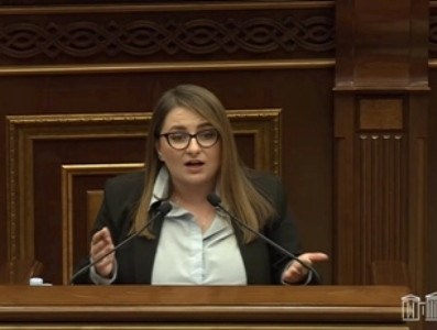 Գիտենք Աննա Հակոբյանի դիրքն անգլերեն պարապելիս, բայց չգիտենք՝ Ադրբեջանի հետ ինչ եք բանակցում․Վարդանյան