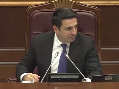 Ալեն Սիմոնյանը «սպառնաց» հանել Գեղամ Մանուկյանի հարցը. Լարված երկխոսություն տեղի ուենցավ Փաշինյանի և Մանուկյանի միջև