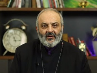 Սրանք խոսում էին՝ Սյունիքի «միջանցք» գոյություն չունի, իսկ այսօր բացահայտ խոսում են այն հանձնելու մասին. Բագրատ Սրբազան