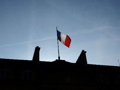 Financial Times: Sharp disagreements arise during Paris meeting over troop deployment in Ukraine