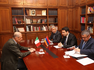 Ալեն Սիմոնյանը հանդիպել է ԵԽԽՎ-ում Հայաստանի հարցերով համազեկուցող Պիերո Ֆասսինոյի հետ
