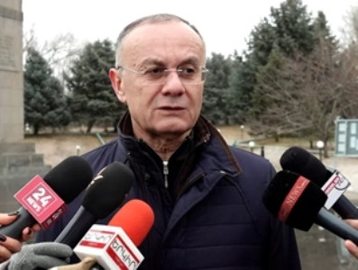 Экс-министр обороны Армении: Геноцидальный и преступный режим Азербайджана должен понести наказание