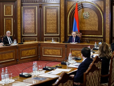 Հայաստանում անկանխիկ վճարումների ծավալները գերազանցում են կանխիկի ծավալներին. Փաշինյան