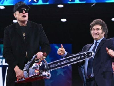 Մայլին Մասկին բենզասղոց է նվիրել