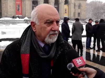 ԱԻՄ առաջնորդ Պարույր Հայրիկյանը հավաք է անցկացնում Հանրապետության հրապարակում (ուղիղ)