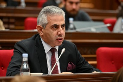 Դատարանը սահմանափակեց Էդգար Ղազարյանի խոսքը՝ կիրառելով վարչական վերահսկողություն