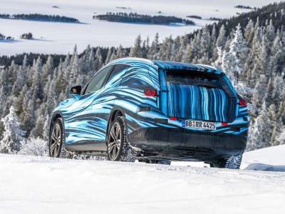 Mercedes-Benz показал новый электрический GLC