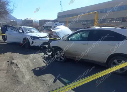 Վայքում բախվել են «Lexus»-ը և «BYD»-ը․ կա տուժած. Shamsyan.com