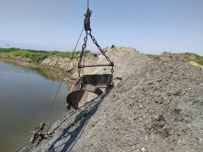 Երևանի քաղաքապետարանի վարչության պետի կնոջ ընկերությունը գյուղնշանակության հողից ավազ է արդյունահանել. «Հետք»