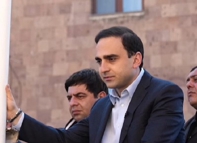 Քանաքեռ-Զեյթուն վարչական շրջանում սրճարան է քանդվել (վիդեո)
